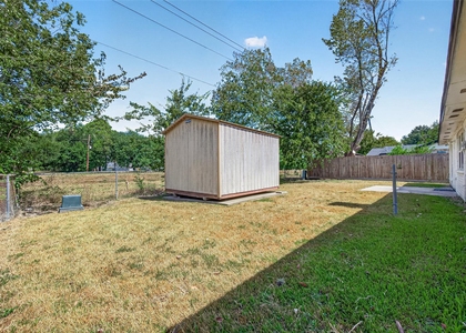 1002 Kenforest Drive - Photo 1