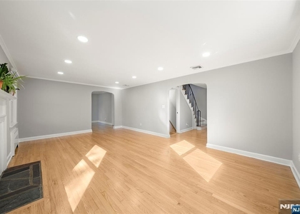 26 W Lawn - Photo 1