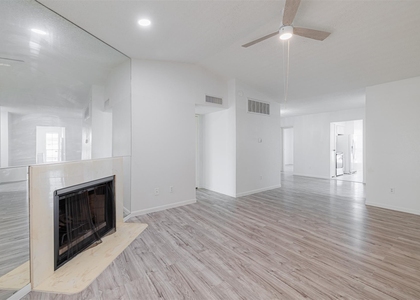 11201 Lynnbrook Drive - Photo 1