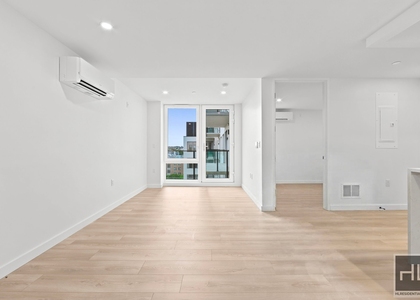 Fourth Avenue - Photo 1