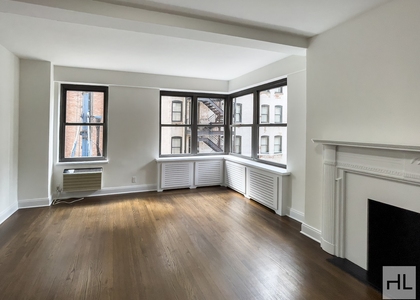 Fifth Avenue - Photo 1