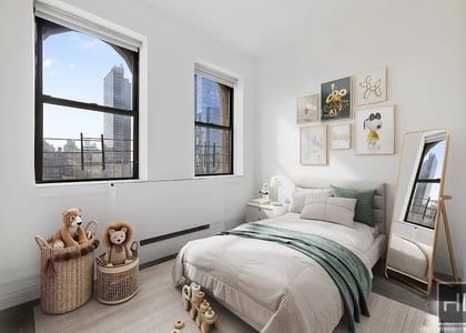 West 34th Street - Photo 1