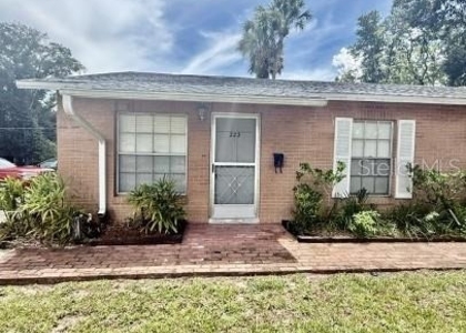223 N Adelle Avenue - Photo 1