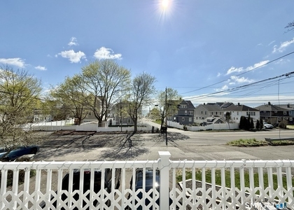 39 Edgefield Avenue - Photo 1