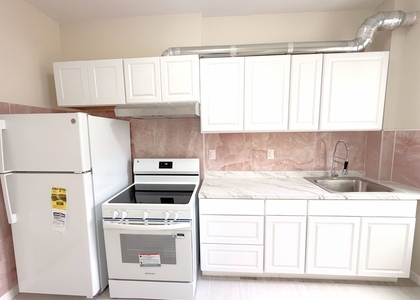 26-10 18th St - Photo 1