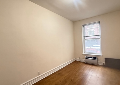East 83 Street - Photo 1