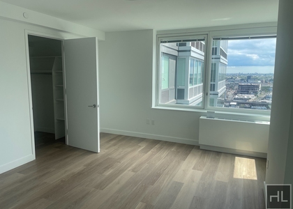 Center Boulevard - Photo 1