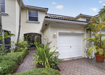 13433 Georgian Court - Photo 1