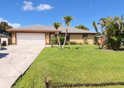2225 Se Melaleuca Boulevard - Photo 1