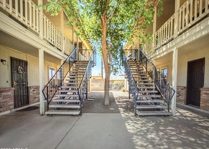 834 N Cherry -- - Photo 1
