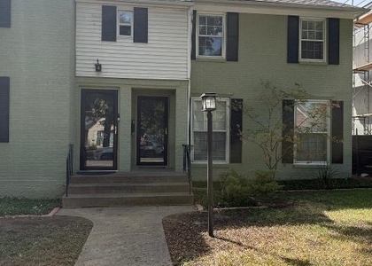 5450 Longview Street - Photo 1