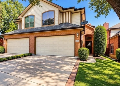 1216 Plaza Way - Photo 1