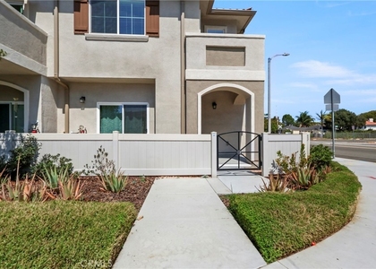 2043 Lincoln Avenue - Photo 1