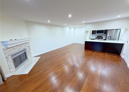 6665 Franklin Avenue - Photo 1
