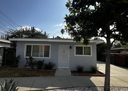 424 N Craig Avenue - Photo 1