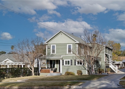 135 S Center Street - Photo 1