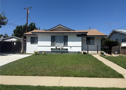 9260 Hemlock - Photo 1