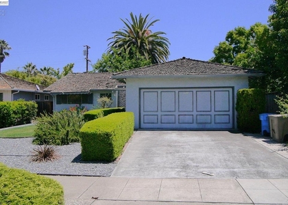 1420 Primrose Way - Photo 1