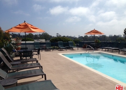 11730 W Sunset Boulevard - Photo 1