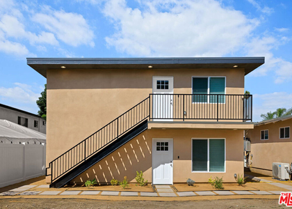 342 1/2 S. Avenue 56 - Photo 1