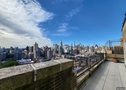Second Avenue - Photo 1
