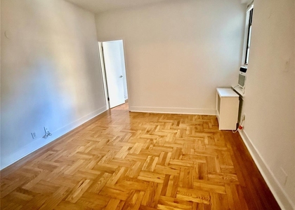 3721 80 Street - Photo 1