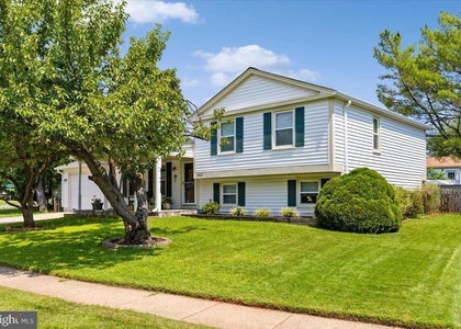 2913 Ashdown Forest Drive - Photo 1