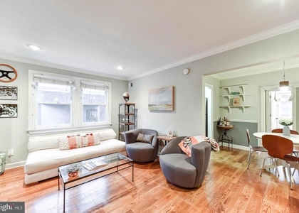 718 S Washington Street - Photo 1