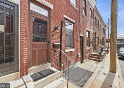 1109 E Wilt Street - Photo 1