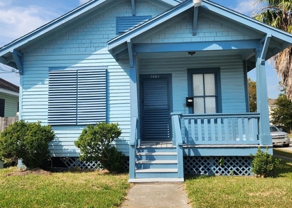 1601 40th Street - Photo 1