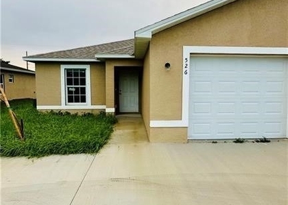 526 Ne 25th Avenue - Photo 1
