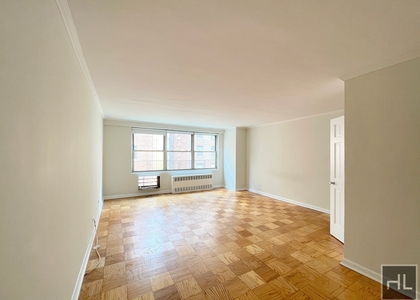 West 89th Street - Photo 1