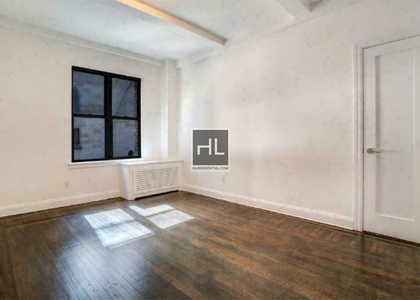 West 55 Street - Photo 1