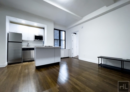 East 46 Street - Photo 1