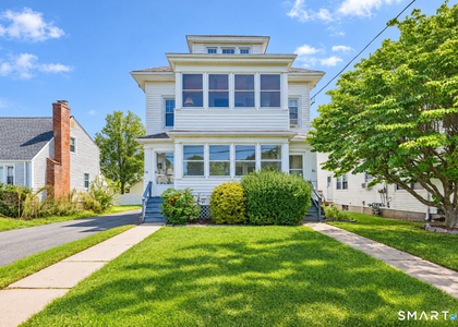 78 Lancaster Road - Photo 1