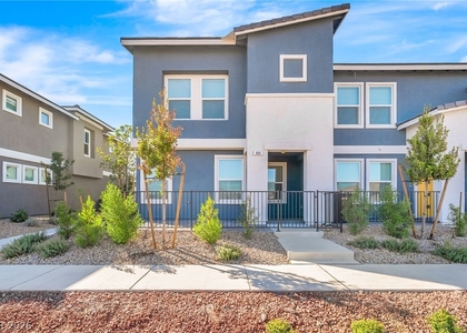 484 Golden Myna Avenue - Photo 1