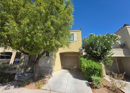 9144 Captivating Avenue - Photo 1