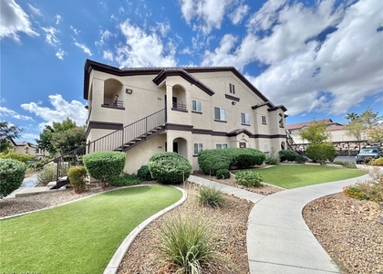2291 W Horizon Ridge Parkway - Photo 1