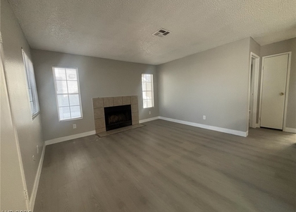 1914 Dwarf Star Drive - Photo 1