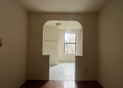 300 East 89th Street, New York - Photo 1