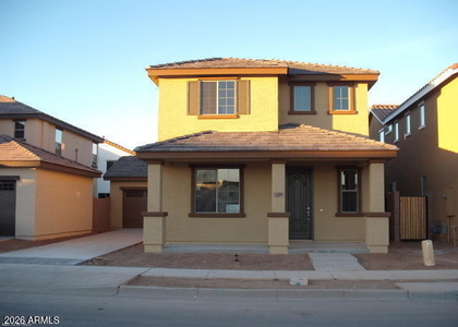 3478 E Oakland Street - Photo 1