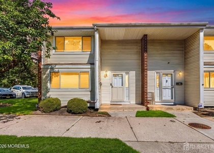 1 Quincy Circle - Photo 1