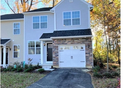 15 Graham Drive - Photo 1