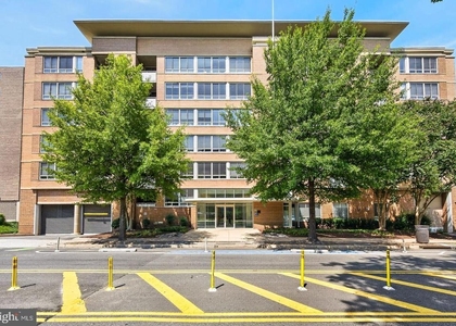 355 I Street Sw - Photo 1