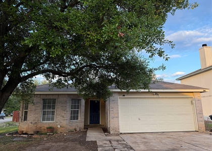 710 Eaglecreek Dr - Photo 1