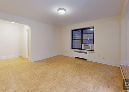 124 East 24th Street - Photo 1