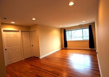 5953 N Kenmore Avenue - Photo 1