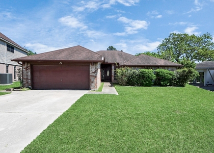 2406 Duchess Way - Photo 1