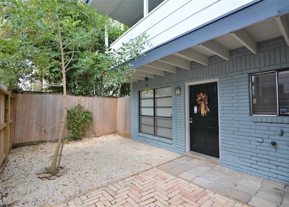 2414 Morse Street - Photo 1