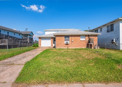 1706 Bayou Homes Drive - Photo 1